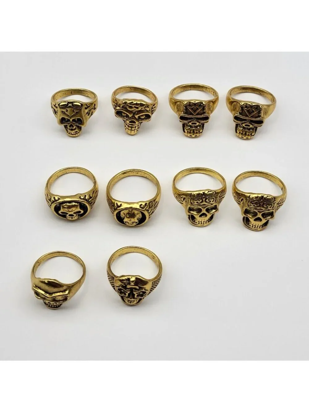 Biker ring Skull rings lot Goth Halloween 8 piece flea market gifts mixed sizes